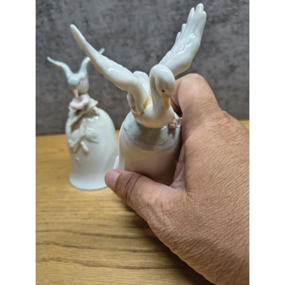 Lot Of‎ 2 George VTG Bird Bell